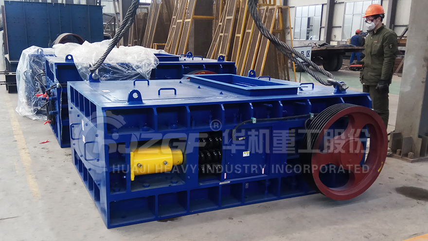 華機重工液壓對輥破碎機