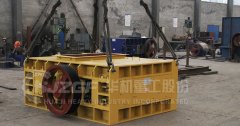 廢石料破碎機-對輥破碎機廢石料破碎加工廠(chǎng)家